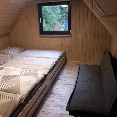 100 Český Jiřetín